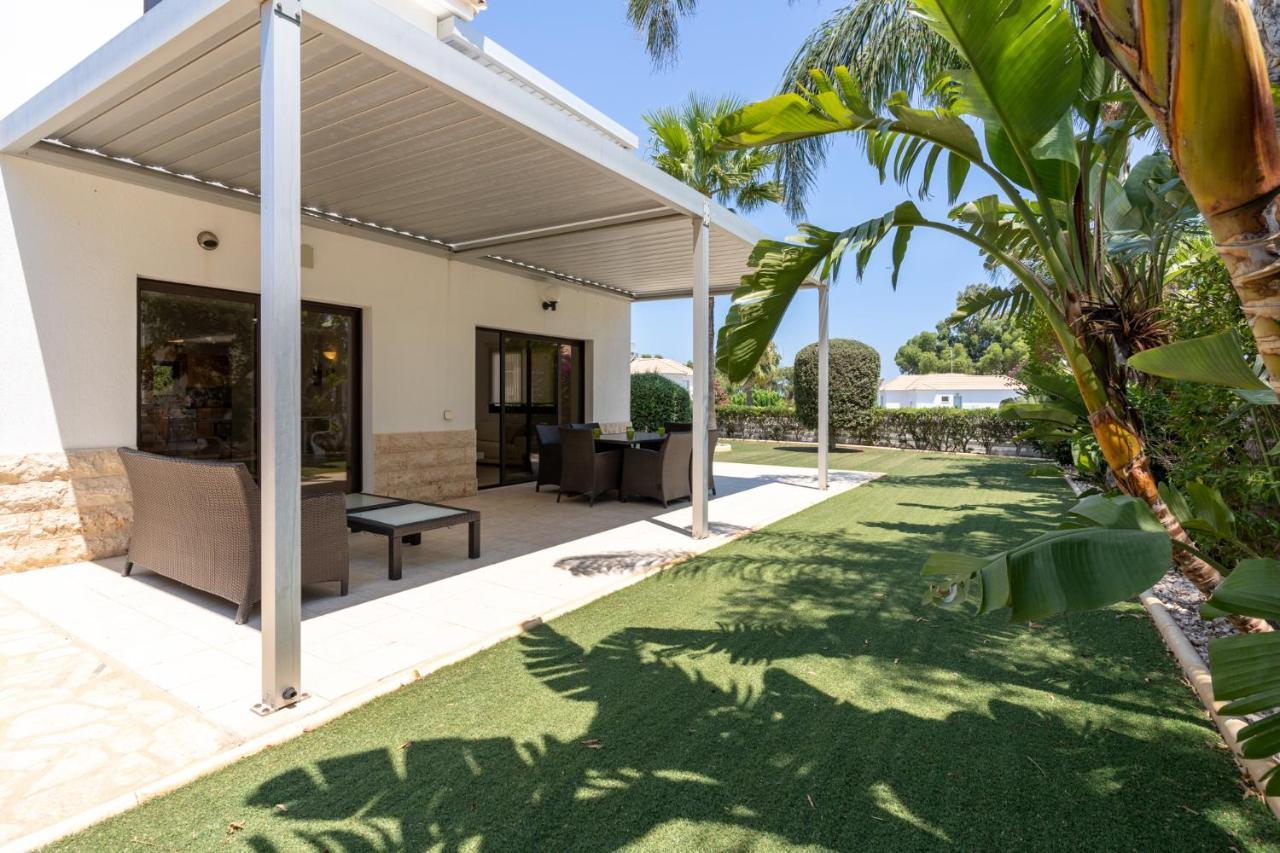 Lime 3-Bedroom Villa In Protaras Exteriör bild