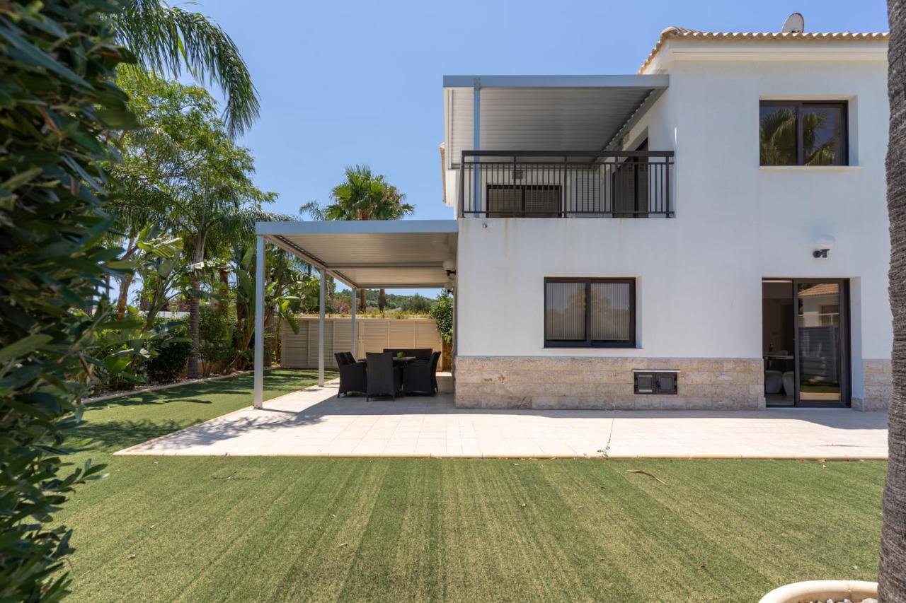 Lime 3-Bedroom Villa In Protaras Exteriör bild