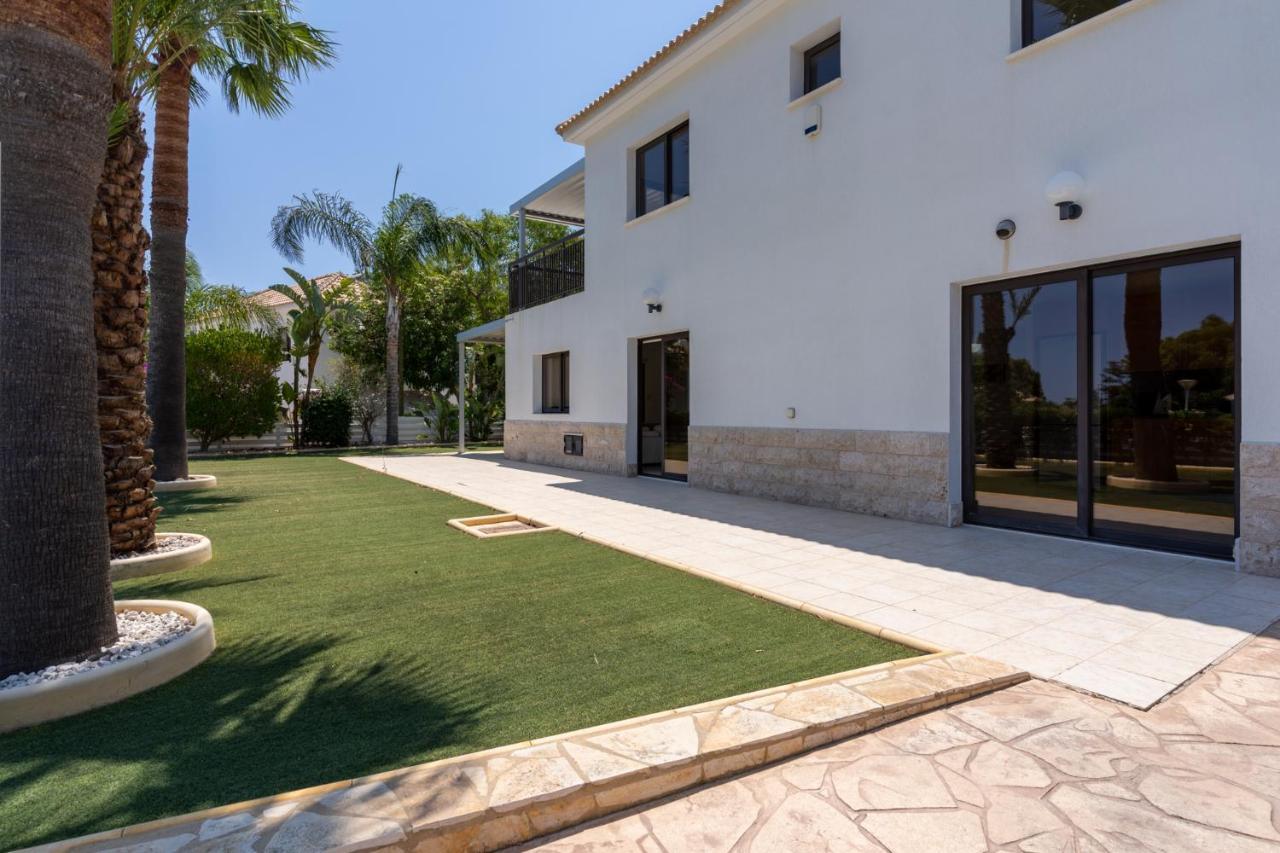 Lime 3-Bedroom Villa In Protaras Exteriör bild