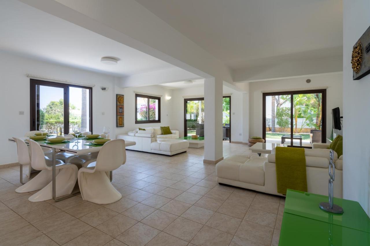 Lime 3-Bedroom Villa In Protaras Exteriör bild