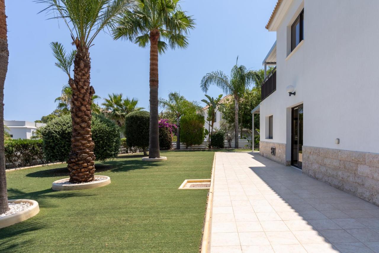 Lime 3-Bedroom Villa In Protaras Exteriör bild
